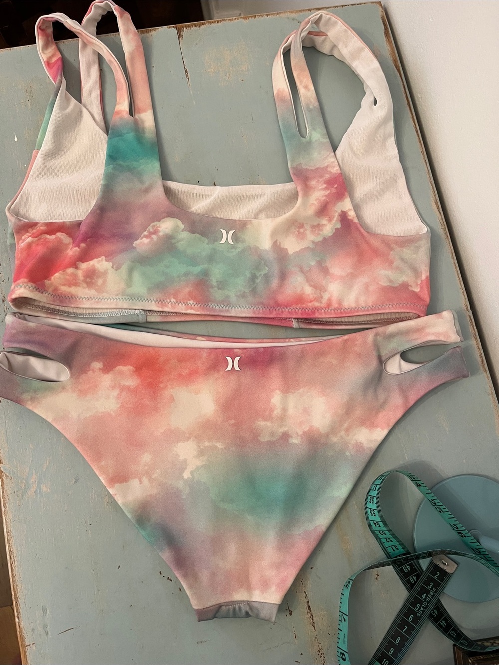Hurley Medium Watercolour Cloud Wash Pastel Bikini Set - Picture 13 of 15
